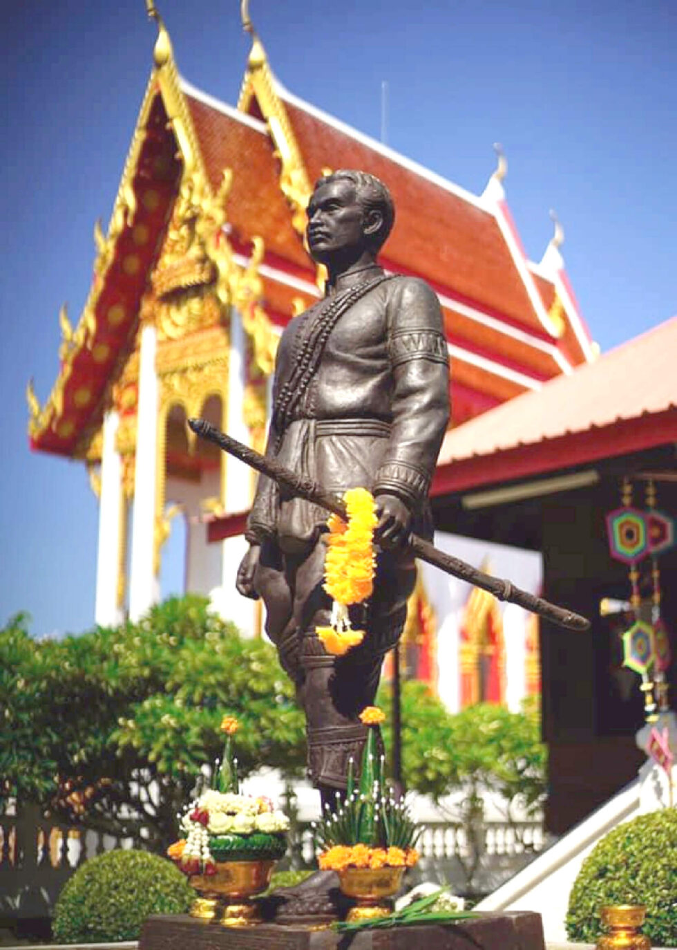 749846541654-980x1374